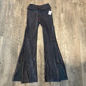 The Movement/Free people yoga pants.